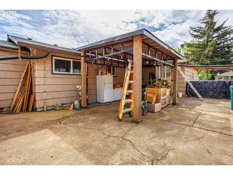 17935 SE Pine Street Portland OR 97233