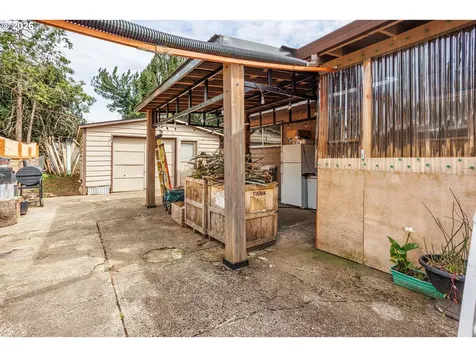 17935 SE Pine Street Portland OR 97233