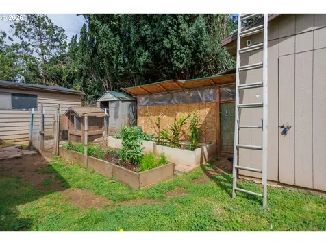 17935 SE Pine Street Portland OR 97233