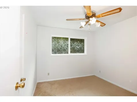 17935 SE Pine Street Portland OR 97233