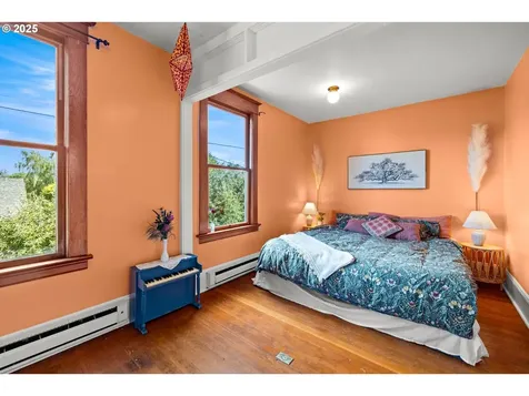 2346 SE Woodward Street Portland OR 97202