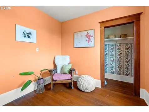 2346 SE Woodward Street Portland OR 97202