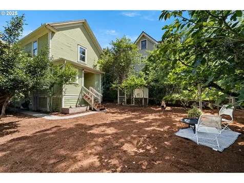 2346 SE Woodward Street Portland OR 97202
