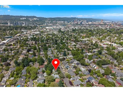 2346 SE Woodward Street Portland OR 97202