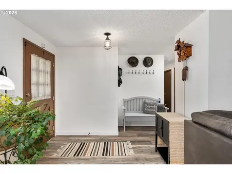 5706 NE 38th Street Vancouver WA 98661