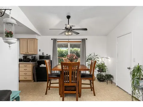5706 NE 38th Street Vancouver WA 98661
