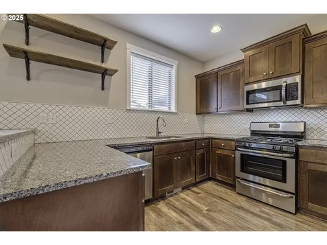 839 S Corinne Drive Newberg OR 97132