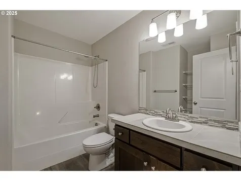 839 S Corinne Drive Newberg OR 97132