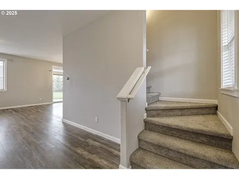 839 S Corinne Drive Newberg OR 97132