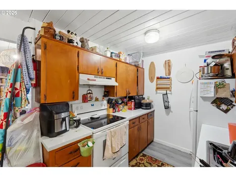 1213 Oakhill Avenue SE Salem OR 97302
