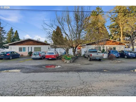 1213 Oakhill Avenue SE Salem OR 97302