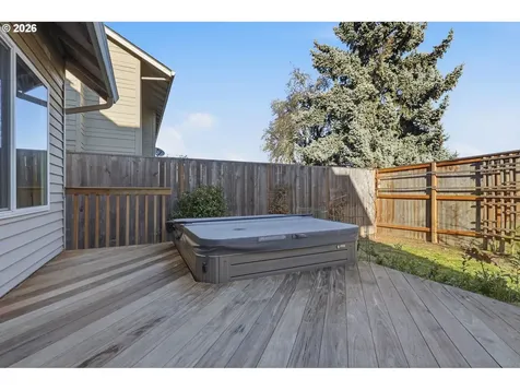 17512 NW Fieldstone Drive Beaverton OR 97006
