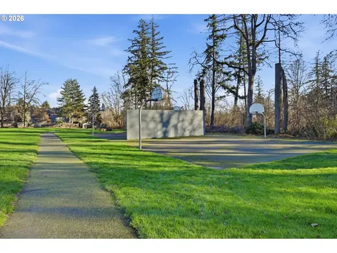17512 NW Fieldstone Drive Beaverton OR 97006