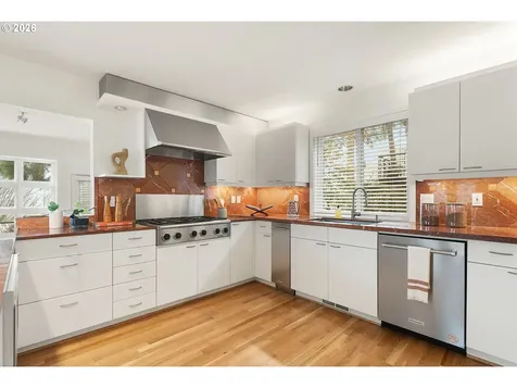 2801 SW Hillsboro Street Portland OR 97239