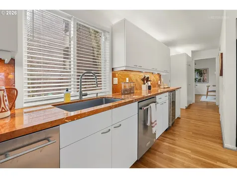 2801 SW Hillsboro Street Portland OR 97239