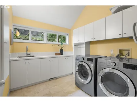 2801 SW Hillsboro Street Portland OR 97239