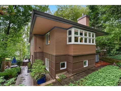 2801 SW Hillsboro Street Portland OR 97239