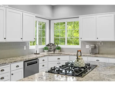 10581 NW Lost Park Drive Portland OR 97229