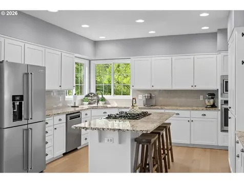 10581 NW Lost Park Drive Portland OR 97229