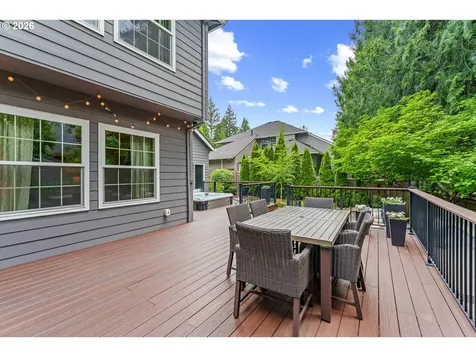 10581 NW Lost Park Drive Portland OR 97229