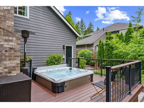 10581 NW Lost Park Drive Portland OR 97229