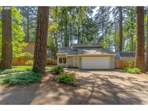 5190 Woodscape Drive SE Salem OR 97306