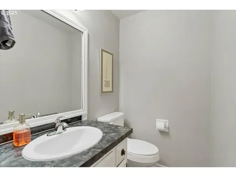 5190 Woodscape Drive SE Salem OR 97306