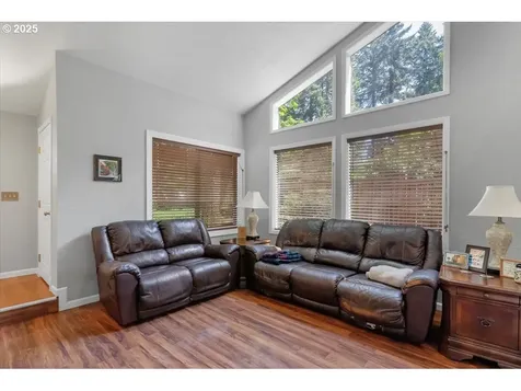 5190 Woodscape Drive SE Salem OR 97306