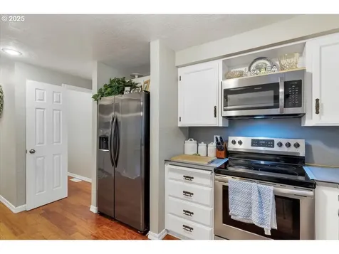 5190 Woodscape Drive SE Salem OR 97306
