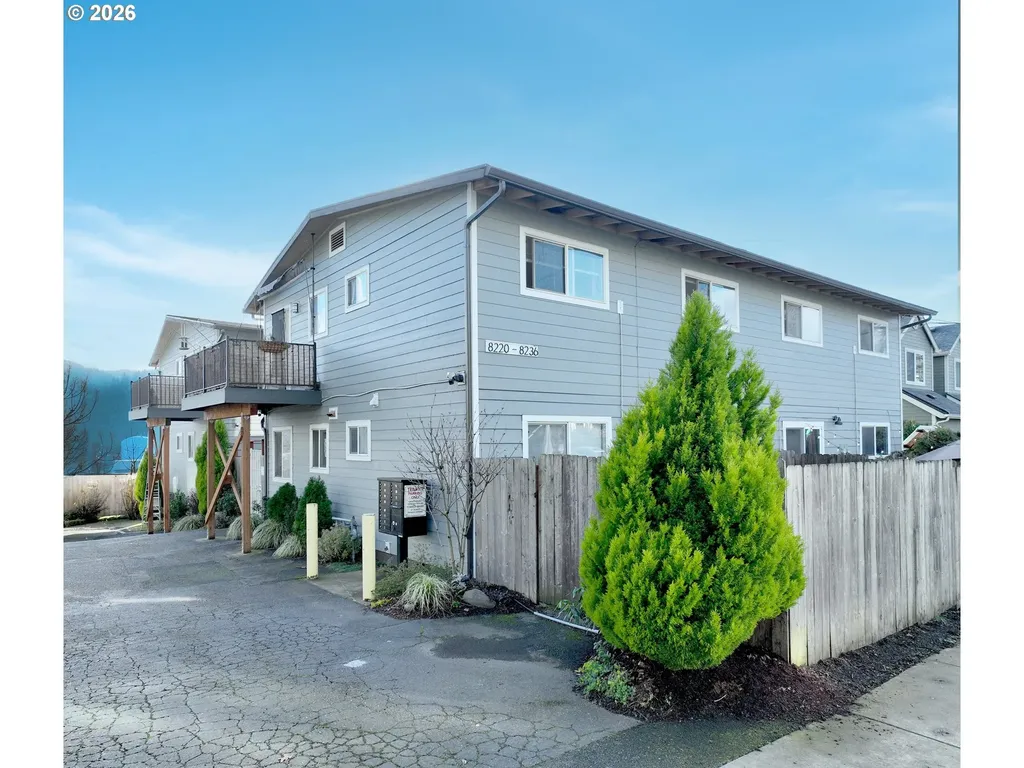 8220 N Edison Street Portland OR 97203