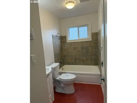 8220 N Edison Street Portland OR 97203