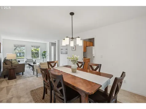3166 NE Glencoe Oaks Place Hillsboro OR 97124
