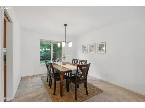 3166 NE Glencoe Oaks Place Hillsboro OR 97124