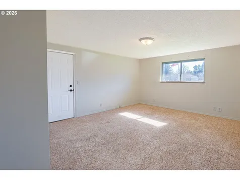 25031 Woodland Avenue Veneta OR 97487