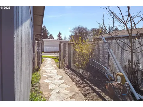 25031 Woodland Avenue Veneta OR 97487