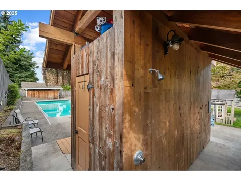 2409 NE 100th Street Vancouver WA 98686
