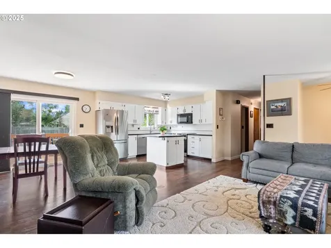 2409 NE 100th Street Vancouver WA 98686
