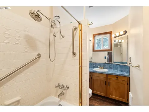 2409 NE 100th Street Vancouver WA 98686