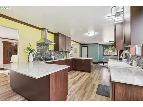 3718 NE Everett Street Camas WA 98607