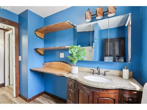 3718 NE Everett Street Camas WA 98607