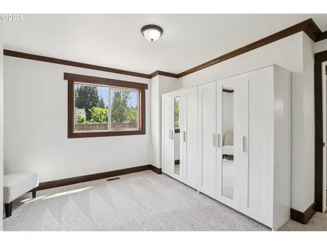 3718 NE Everett Street Camas WA 98607