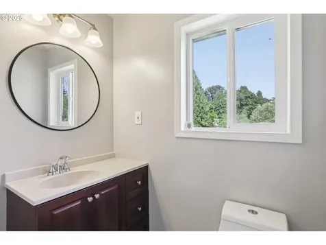 3718 NE Everett Street Camas WA 98607