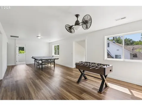 3718 NE Everett Street Camas WA 98607