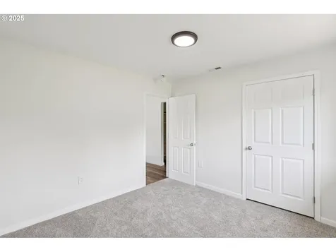 3718 NE Everett Street Camas WA 98607