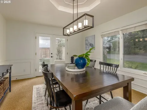 14066 Edenberry Drive Lake Oswego OR 97035