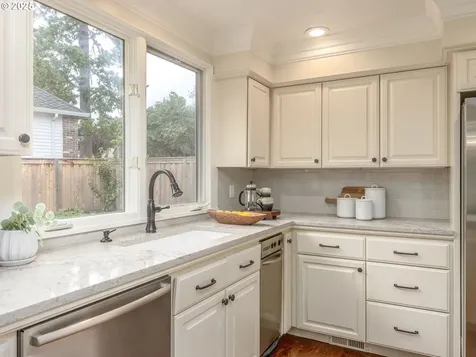 14066 Edenberry Drive Lake Oswego OR 97035