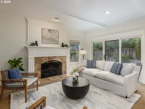14066 Edenberry Drive Lake Oswego OR 97035