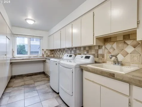 14066 Edenberry Drive Lake Oswego OR 97035