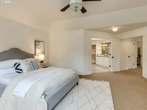 14066 Edenberry Drive Lake Oswego OR 97035
