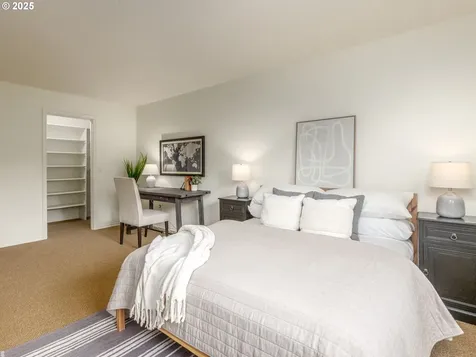 14066 Edenberry Drive Lake Oswego OR 97035